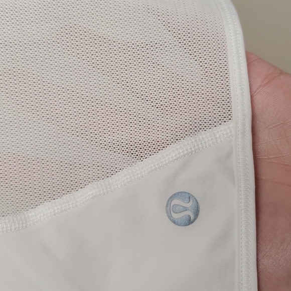 Lululemon: Strappy Backed, White Top with Sport Bra - Picture 5 of 8